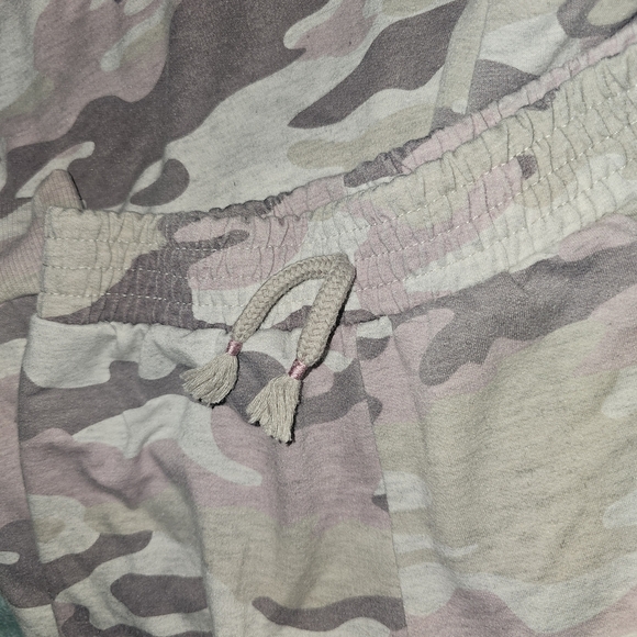 Jessica Simpson Pink Camo Kids Matching Set - Picture 6 of 9